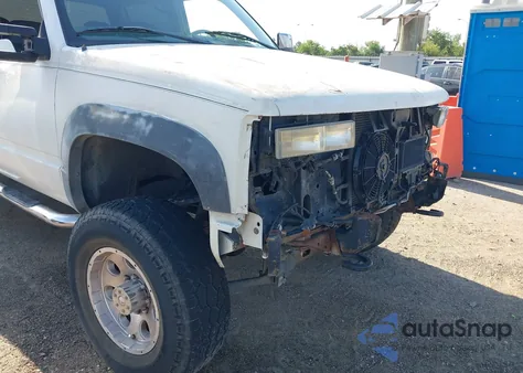 1998 Chevrolet K3500 from USA, damaged, VIN 1GCHK33J1WF043545
